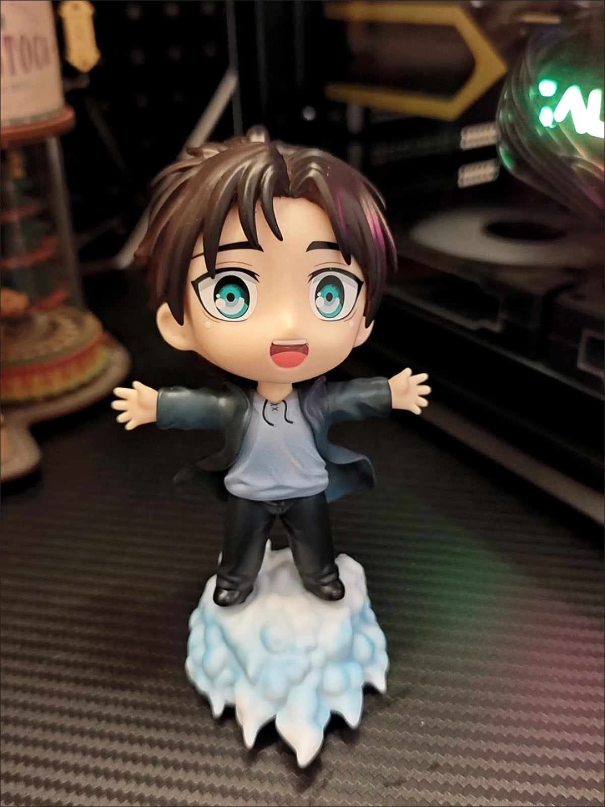 Figurine attaque des titans -Eren