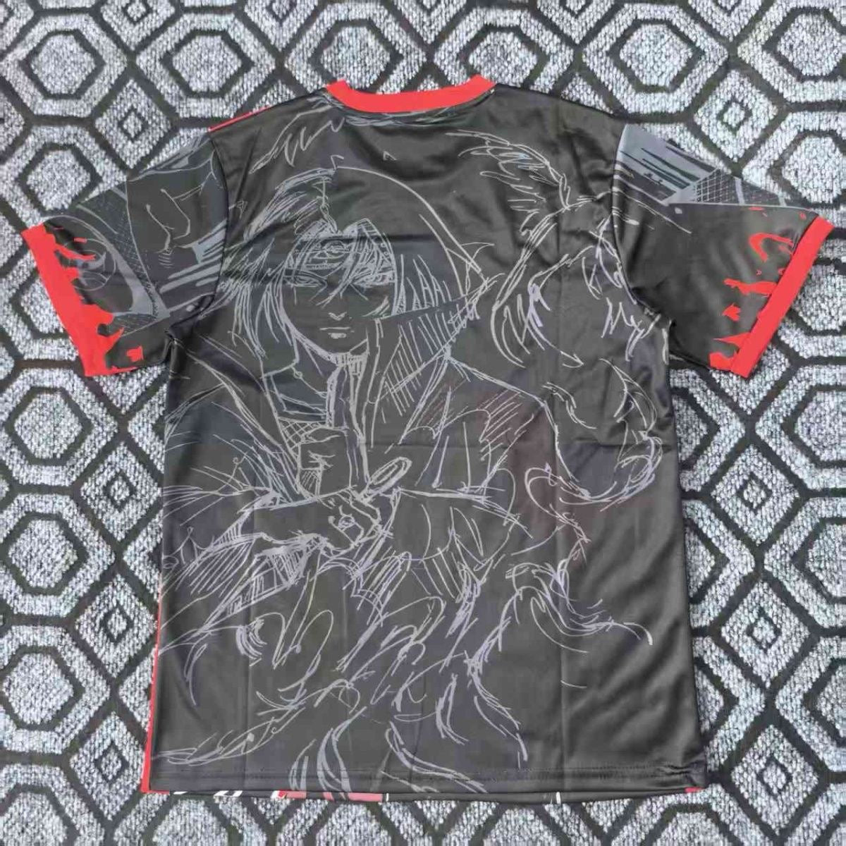 T-shirt Naruto - Itachi